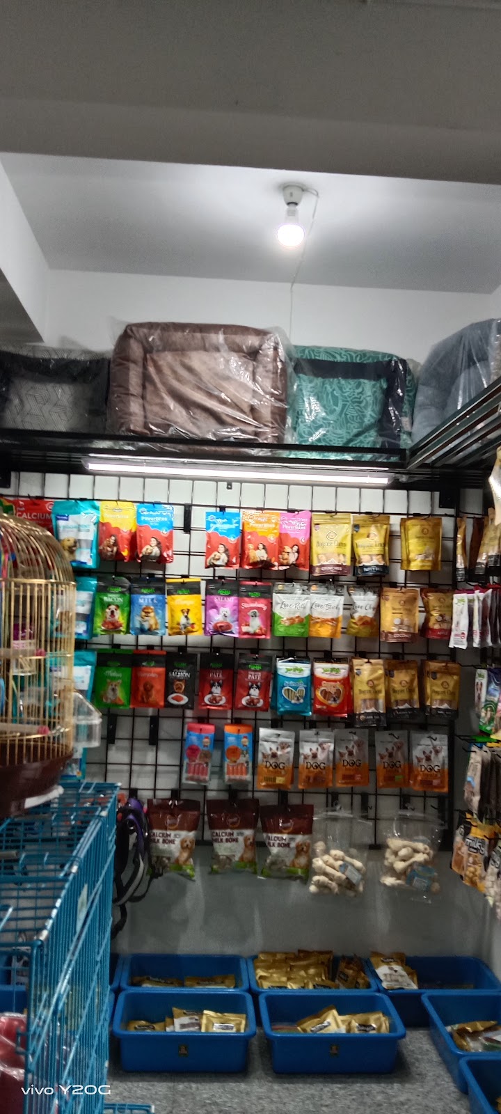 Pawzz Town Clinic & Pet Store