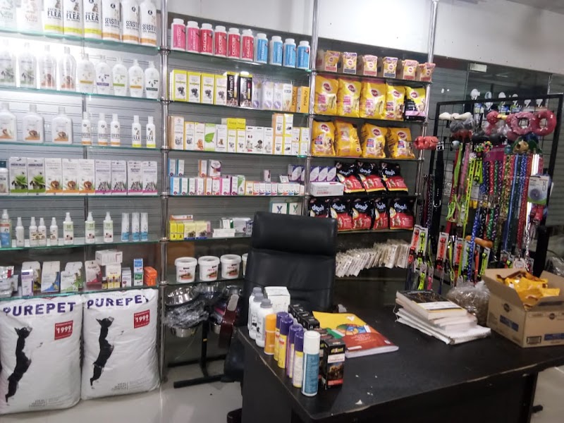 Dog World Clinic – Dog Boarding & Veterinary Near Gaur City